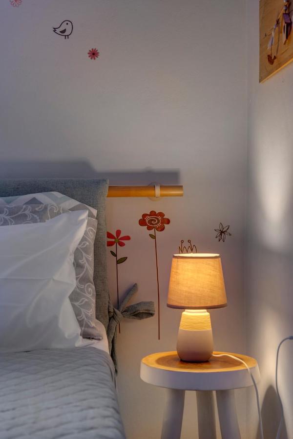 Fabbrica Bnb Vári Dış mekan fotoğraf
